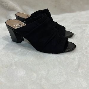 Impo, black, size 8.5, 3.25 inch heel